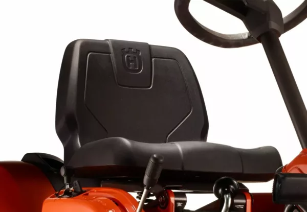 Faucheuse frontale Husqvarna R 112C avec carter de coupe Combi 85 - modèle 2025-Neuf – Image 7