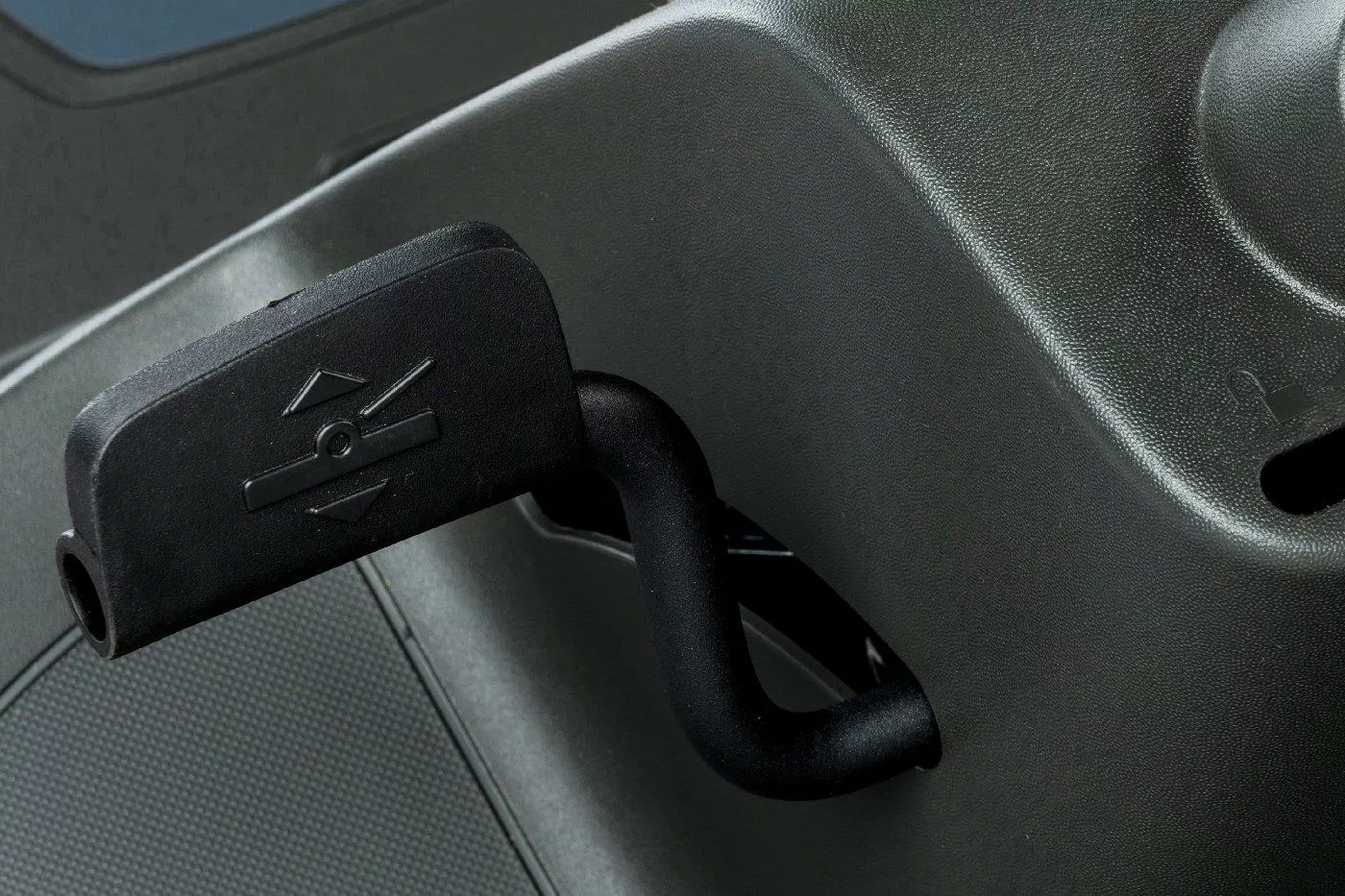 Tondeuse frontale Stiga Park 300 LC avec plateau 85 MQ - modèle 2025-Neuf – Image 7