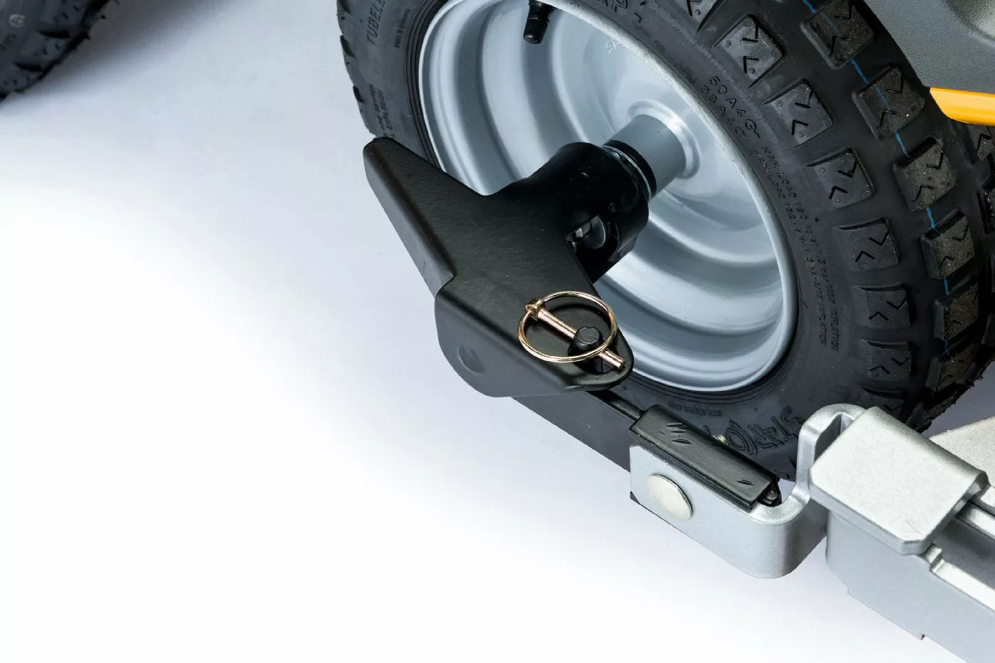 Tondeuse frontale Stiga Park 300 LC avec plateau 85 MQ - modèle 2025-Neuf – Image 11