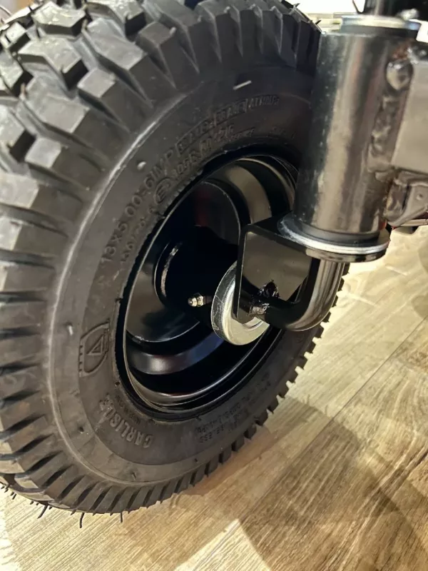 Tracteur de pelouse à batterie Toro eS3000SD - modèle 2025-Neuf – Image 15
