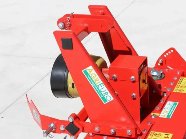 Herse rotative ultra-légère RO 104 – largeur de travail 104 cm – 12 lames Série ultra-légère – Image 10