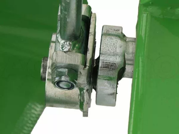 Arracheuse de pommes de terre pour tracteur Bomet URSA éjection arrière – tamis oscillant – Image 19